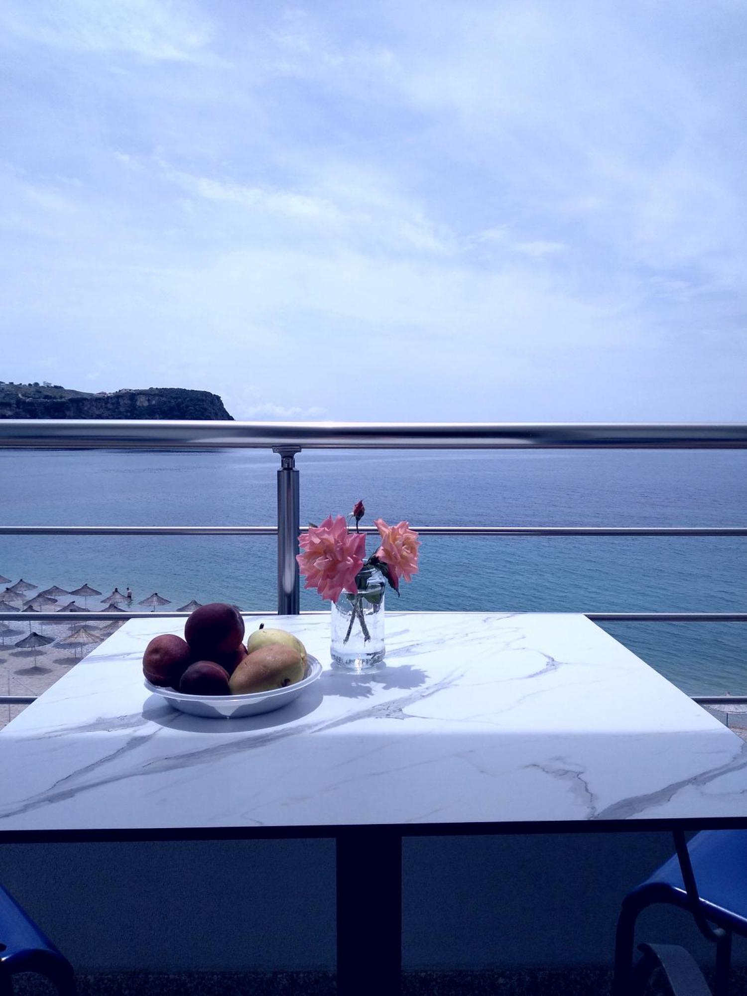 Nadim Rooms Himare Ngoại thất bức ảnh