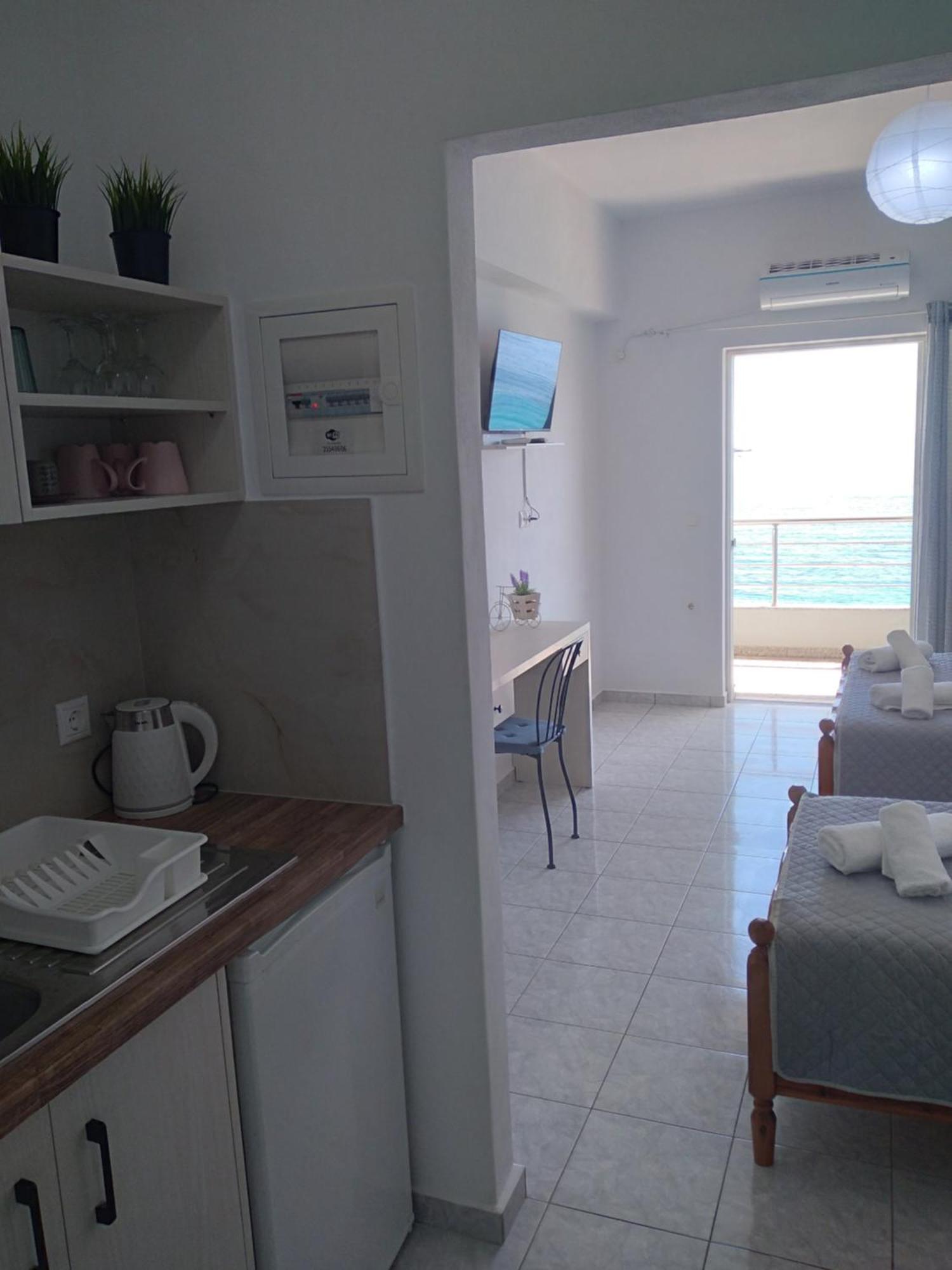 Nadim Rooms Himare Ngoại thất bức ảnh