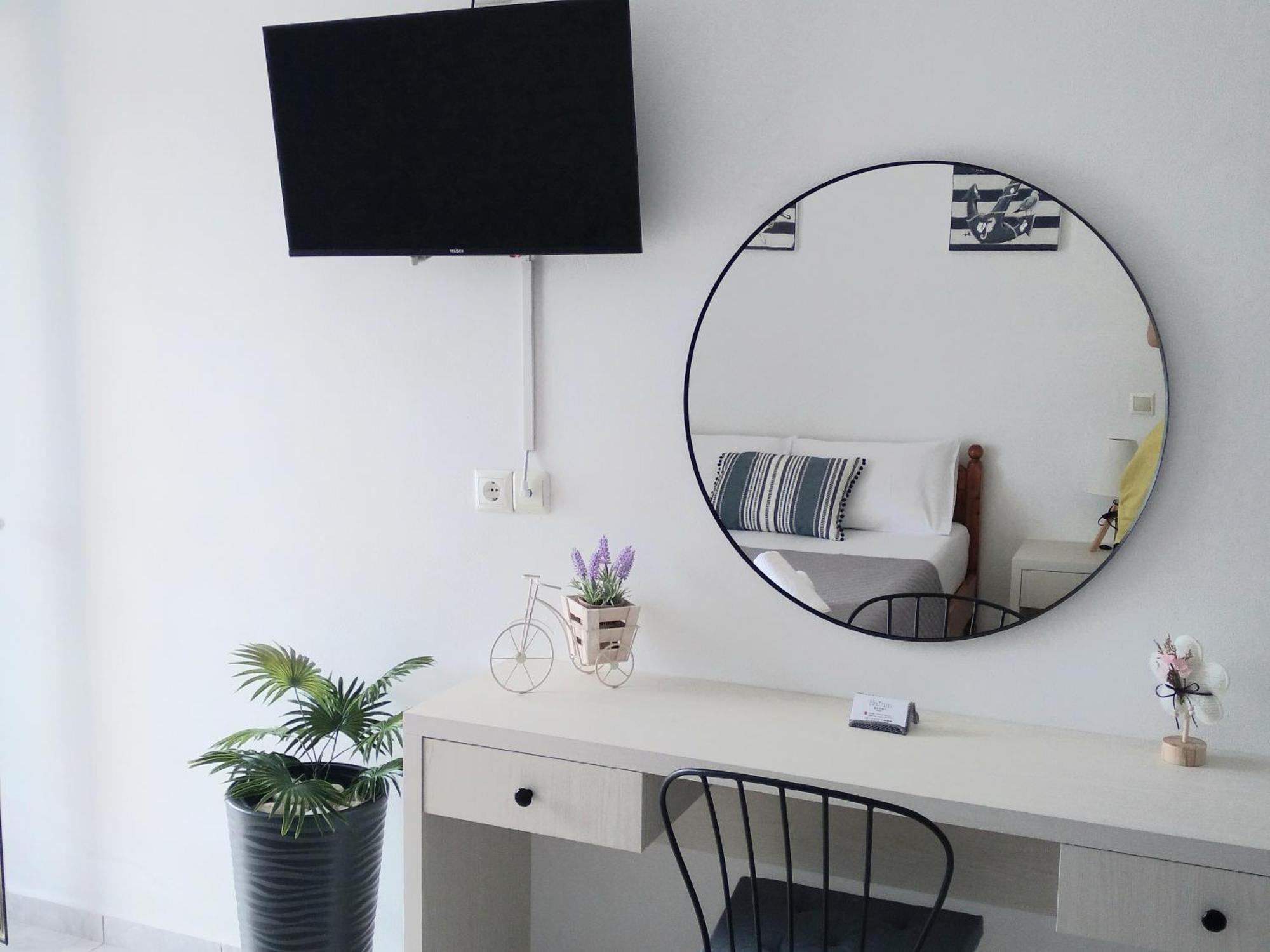 Nadim Rooms Himare Ngoại thất bức ảnh